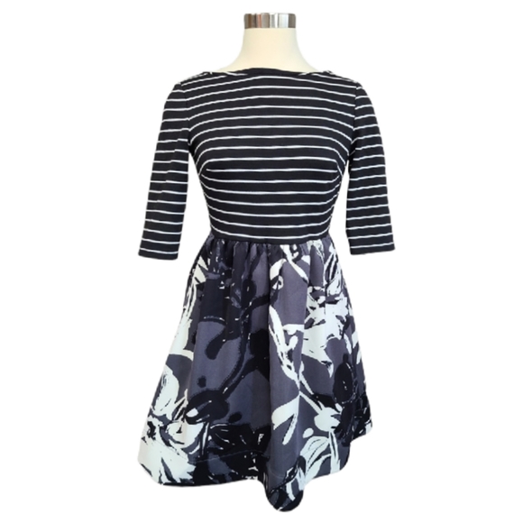 Mixed Pattern Scuba Dress in Stripes and Floral Print Size 6P - Picture 2 of 11